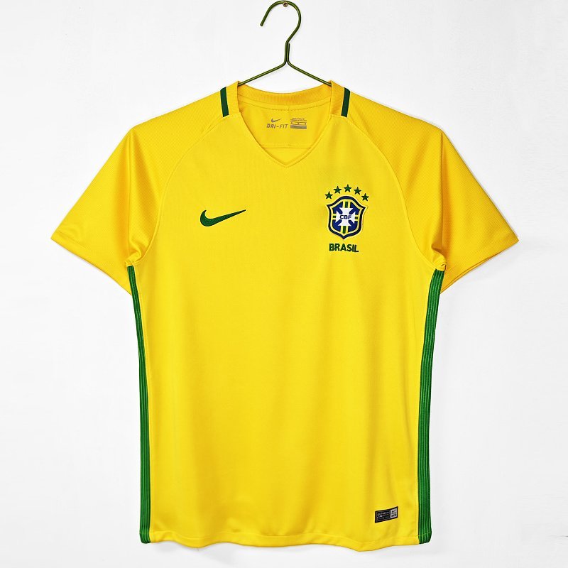 2016 Brazil Home Retro Shirt real studio photo 1