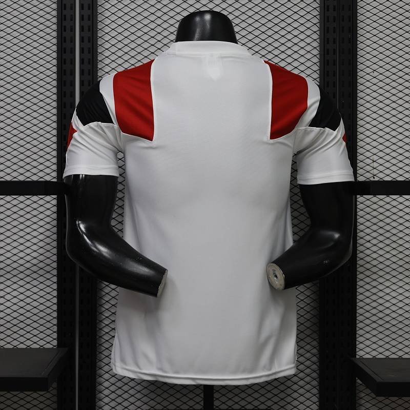 2026/27 Manchester United White Casual Shirt real studio photo 3