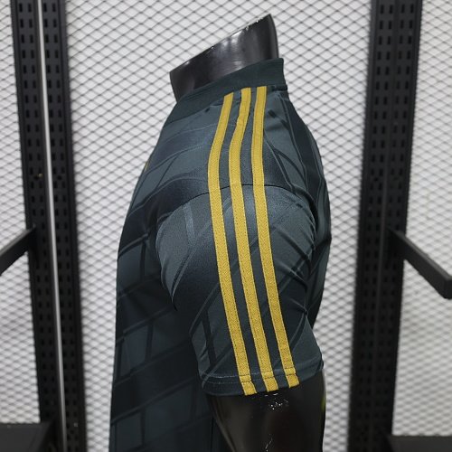 Celtic Casual Shirt real studio photo 3