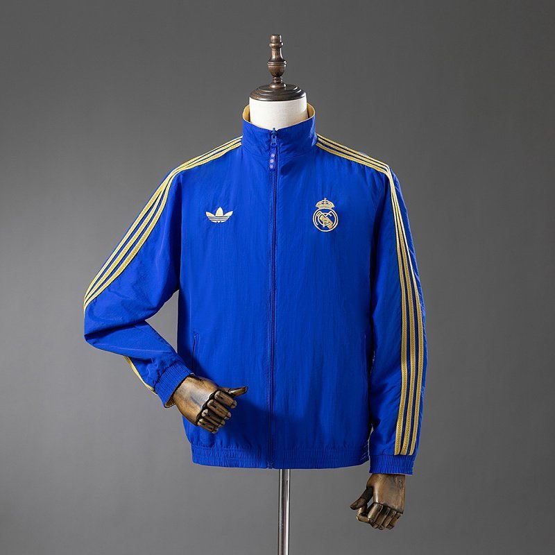 Real Madrid Shirt real studio photo 1