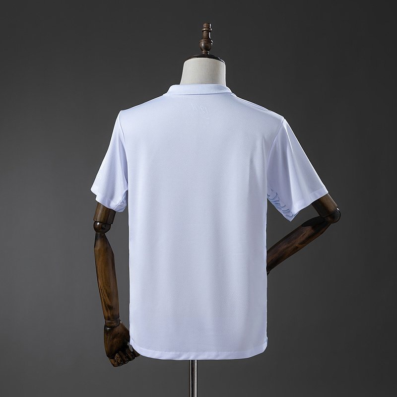 Tottenham Hotspur Shirt real studio photo 1
