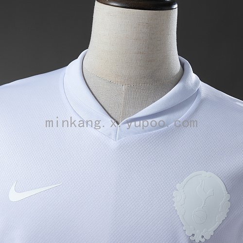 Tottenham Hotspur Shirt real studio photo 2